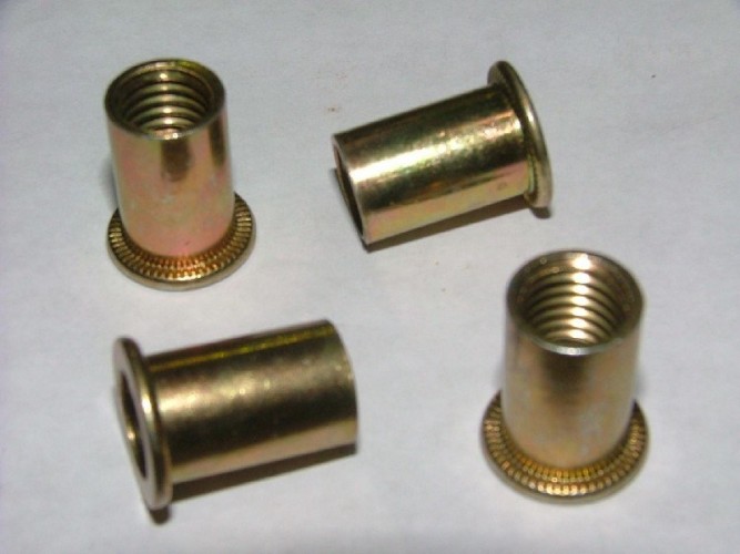 INSERTI FILETT.ACC.TESTA CIL.FTT M6/M - 32M6 TP-M   